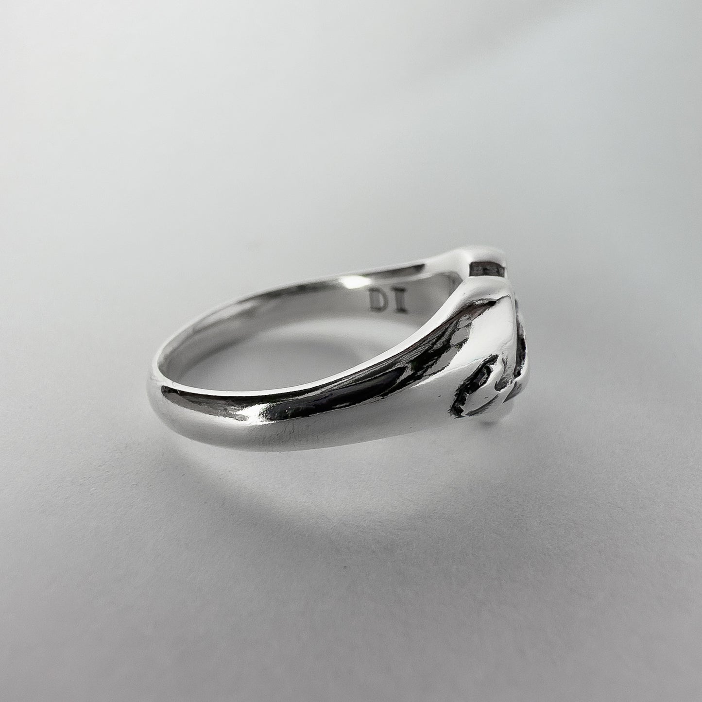 Heart & Scroll - Customisable