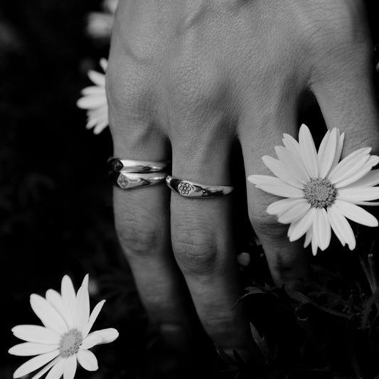 Flower - 9ct. Stacker