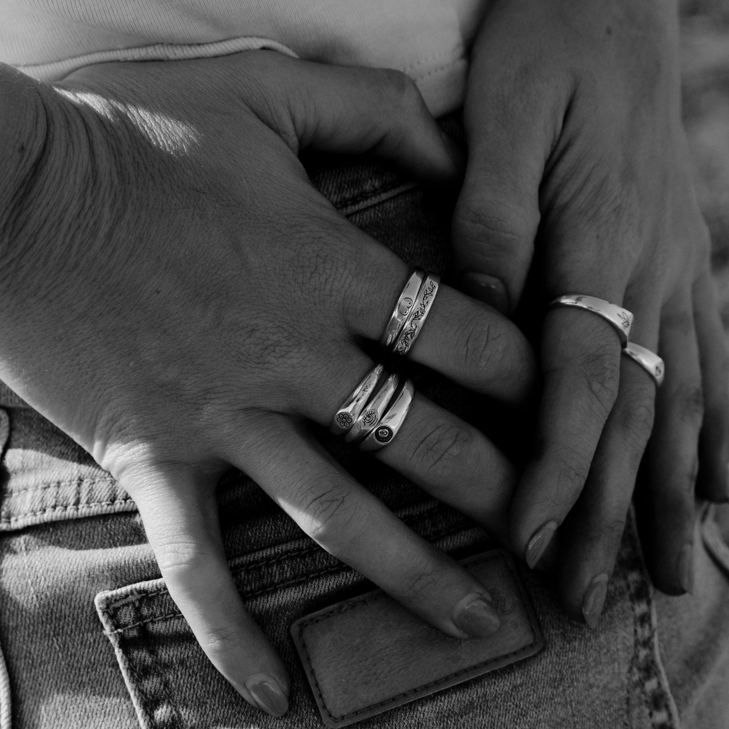 Boobs - 9ct. Stacker