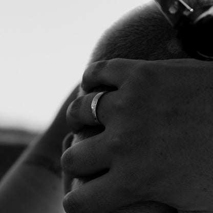 Boobs - 9ct. Stacker